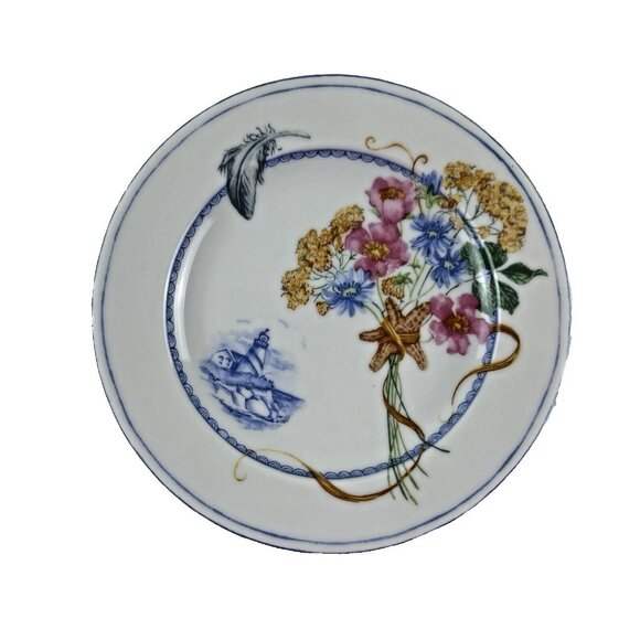 222 Fifth 8" Appetizer Plate Beachcomber Lighthouse Feather Seashells Flowers - Picture 5 of 6